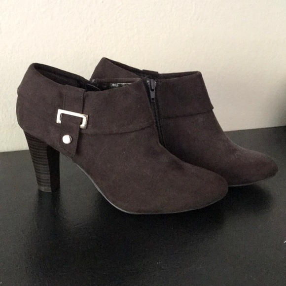 Karen Scott Women's heels - Picture 2 of 2